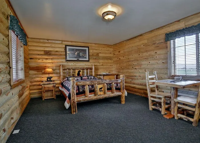 Wolf Den Log And Rv Park Motel