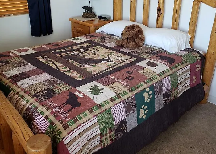 Wolf Den Log And Rv Park Motel Thayne